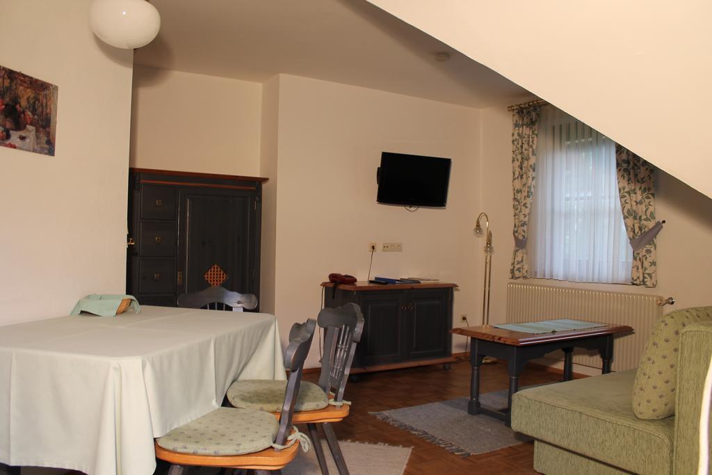 Haralds Ferienwohnungen Bad Kleinkirchheim Pokoj fotografie