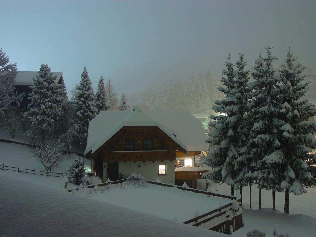 Haralds Ferienwohnungen Bad Kleinkirchheim Pokoj fotografie